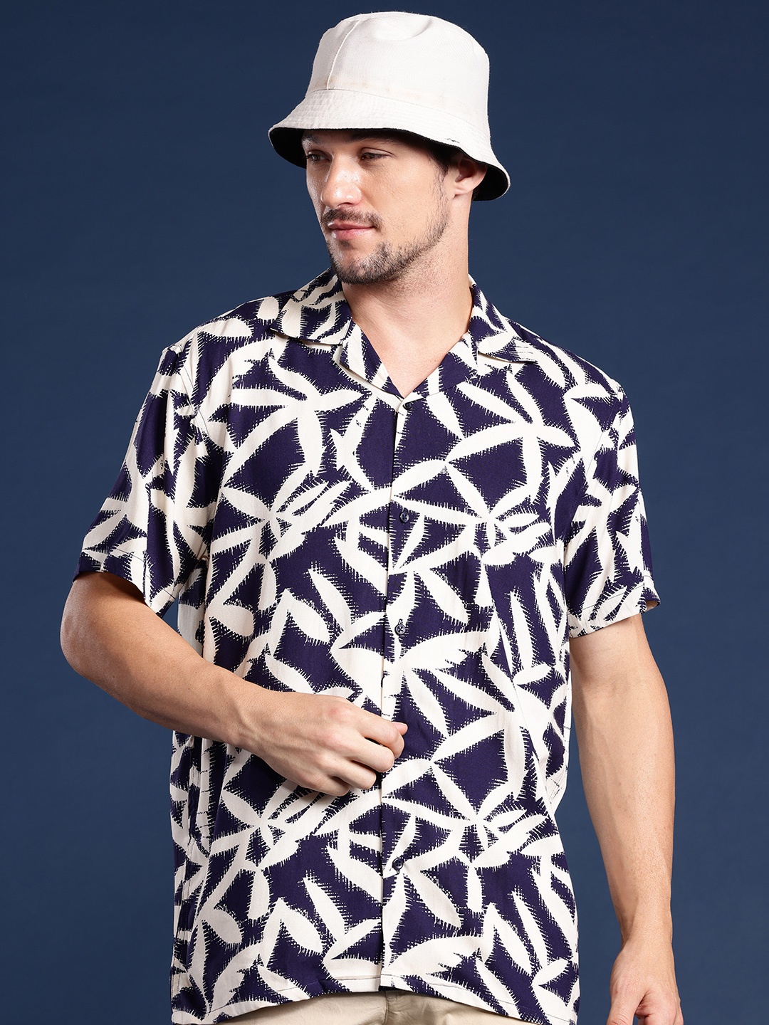 

Hancock Abstract Printed Casual Shirt, Navy blue