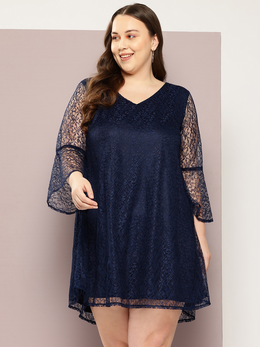 

Qurvii+ Plus Size Floral Bell Sleeves Net A-Line Mini Dress, Navy blue