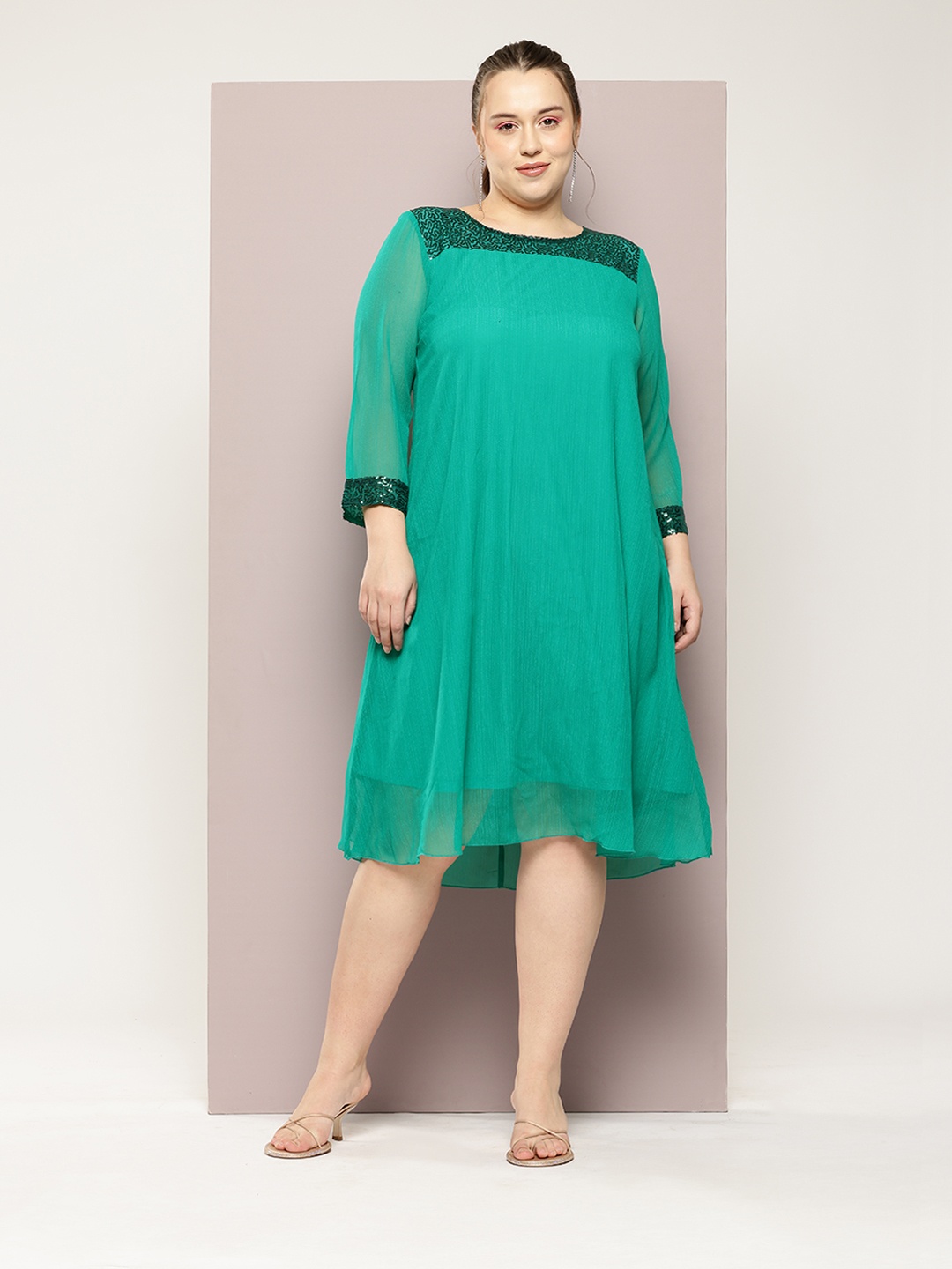 

Qurvii+ Plus Size Embellished Georgette A-Line Midi Dress, Green