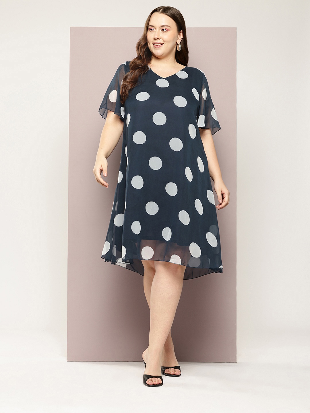 

Qurvii+ Plus Size Polka Dot Print Flared Sleeve Georgette A-Line Midi Dress, Navy blue