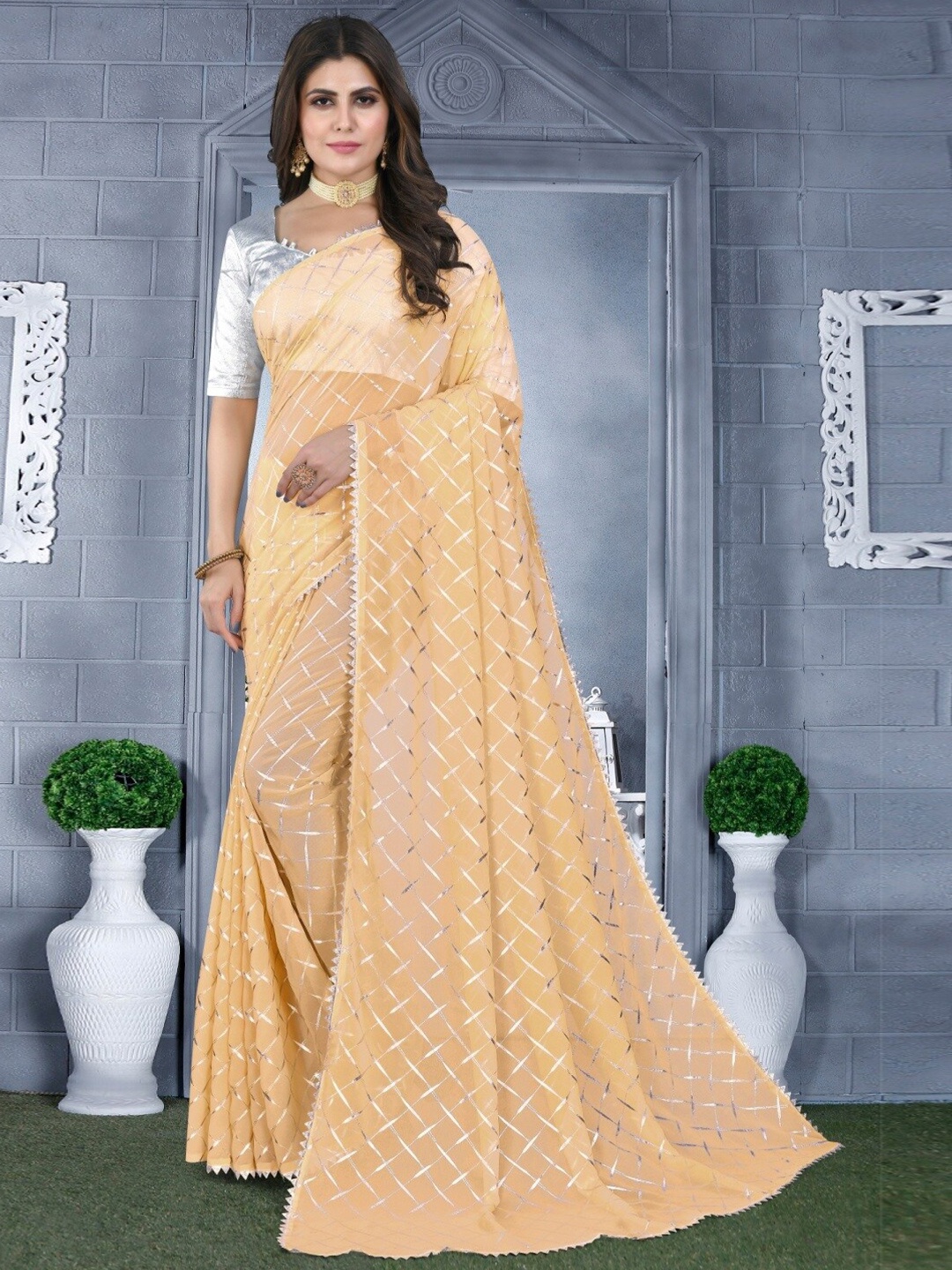 

REDFISH Checked Embellished Pure Georgette Saree, Yellow