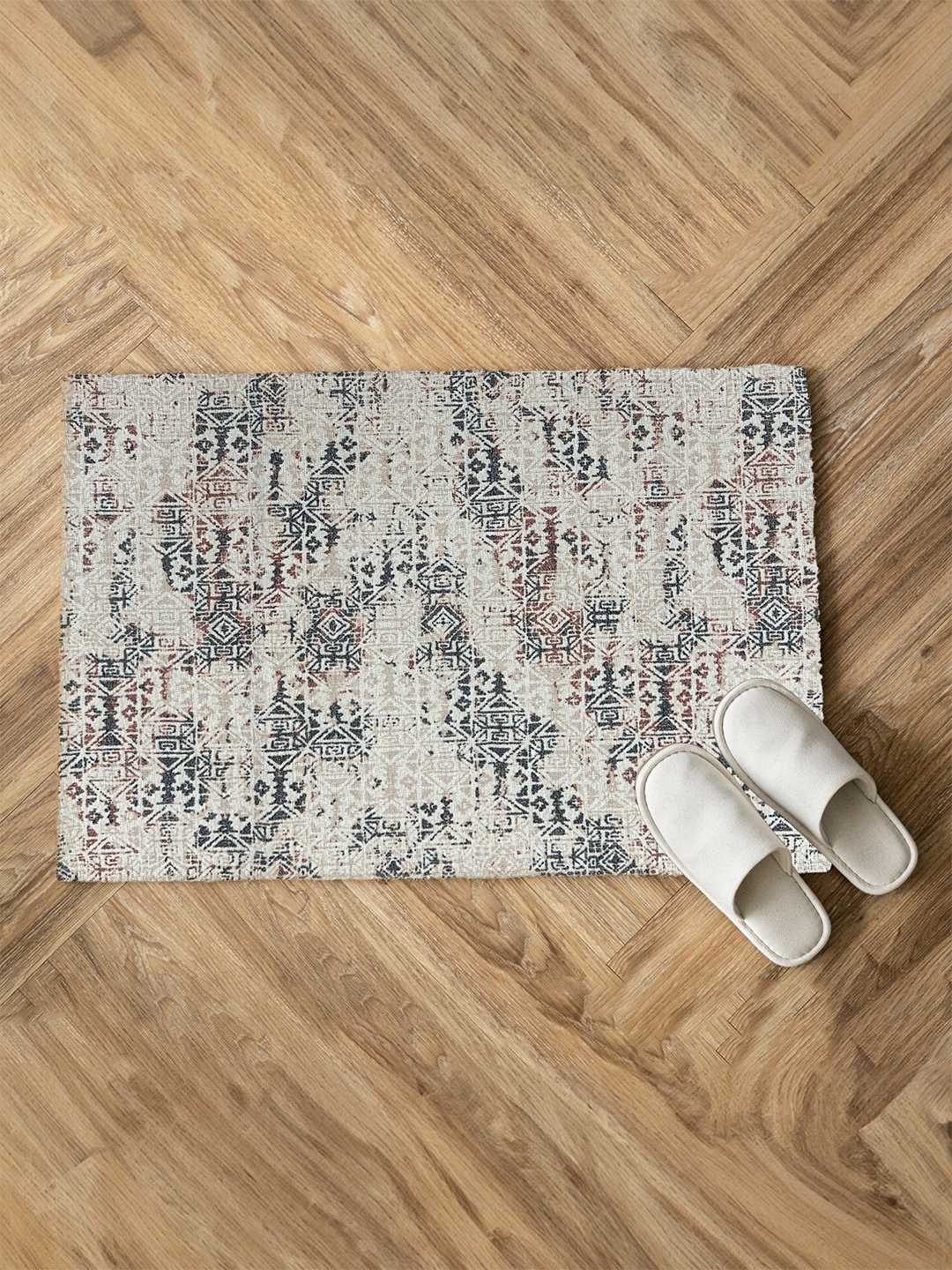 

URBAN SPACE Grey & Blue Geometric Printed Vintage Anti-Skid Carpet