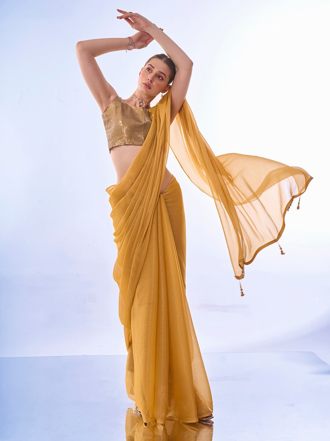 

Mitera Solid Pure Chiffon Saree, Yellow