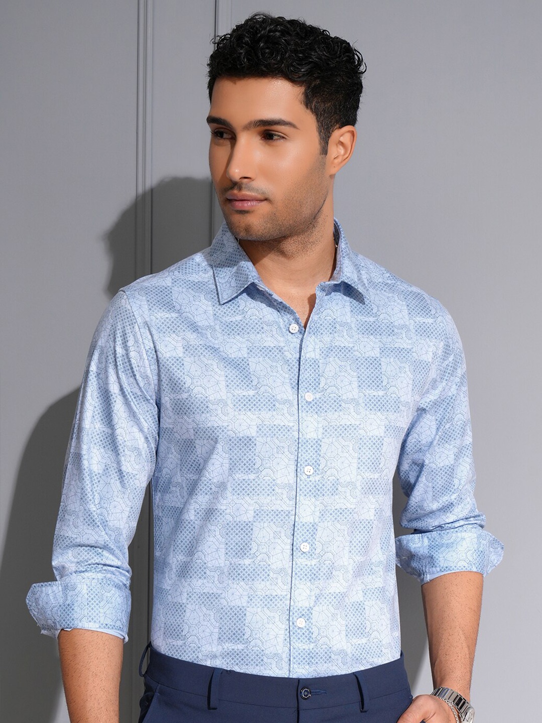 

Locomotive Men Premium Printed Occasion Shirt, Blue