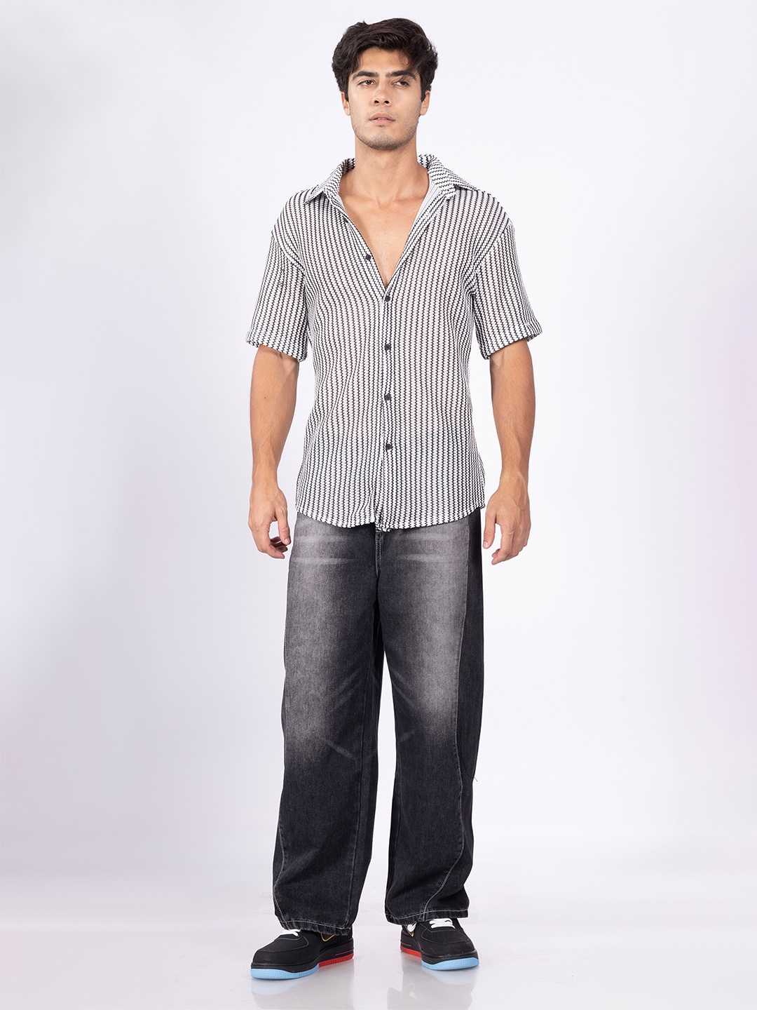 

DIMEH Men Comfort Striped Spread Collar Casual Shirt, White
