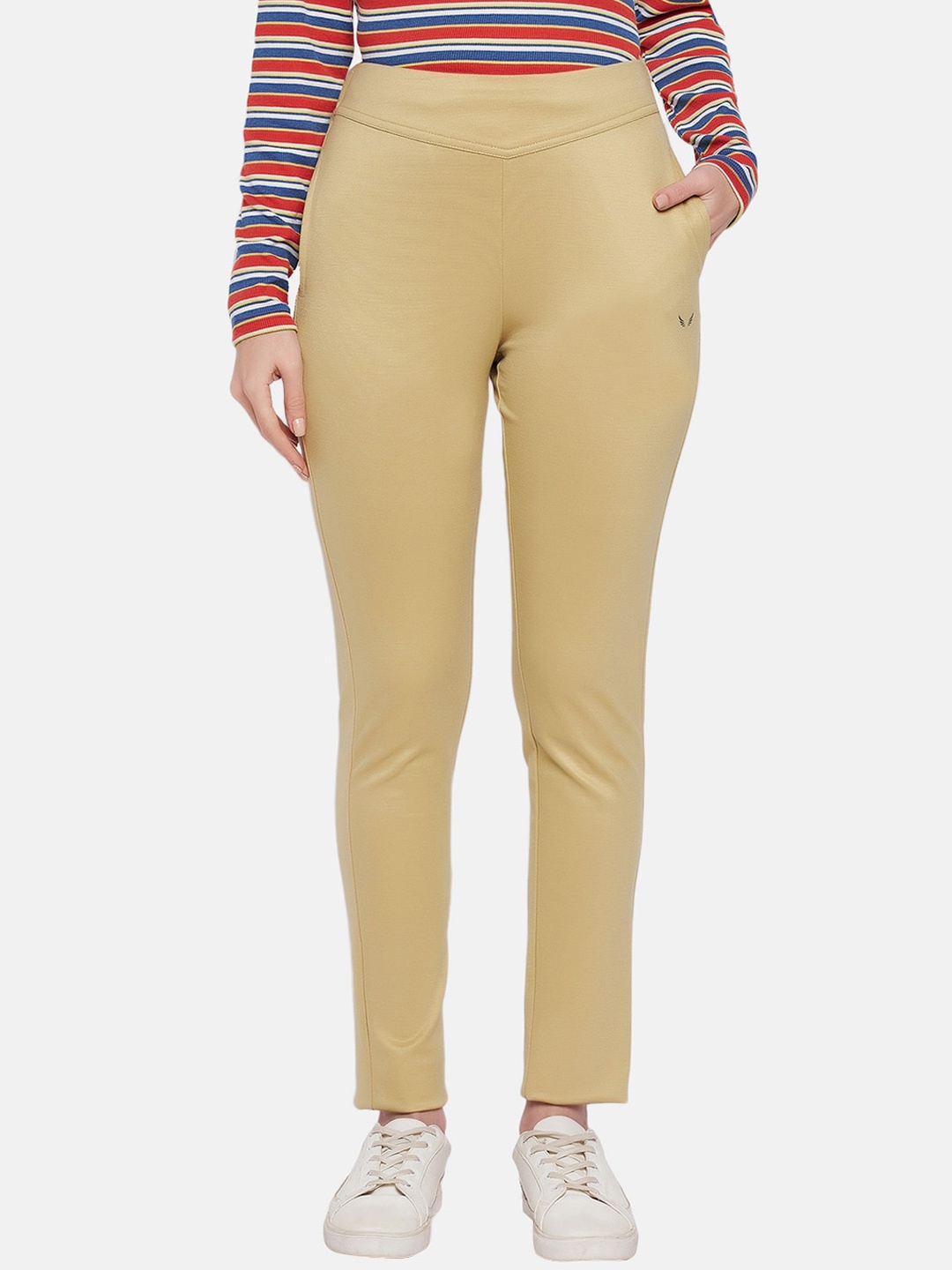 

HANG N HOLD Women Trousers, Yellow