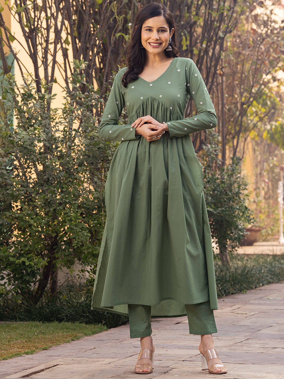 

GAYRAA Floral Embroidered Pure Cotton Straight Kurta With Trouser, Olive