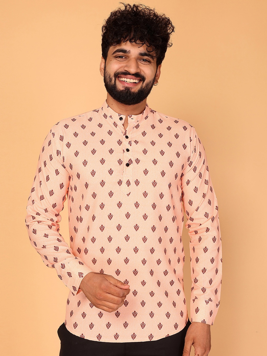 

Fashion FRICKS Ethnic Motifs Printed Mandarin Collar Short Kurta, Peach