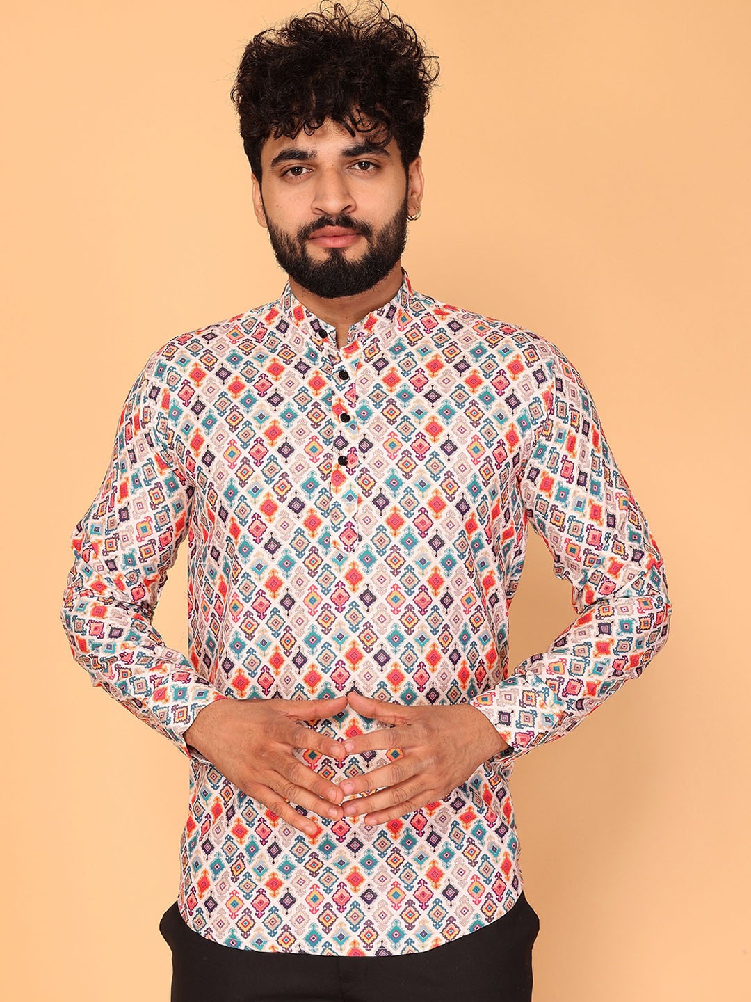 

Fashion FRICKS Geometric Printed Mandarin Collar Straigth Short Kurta, Cream