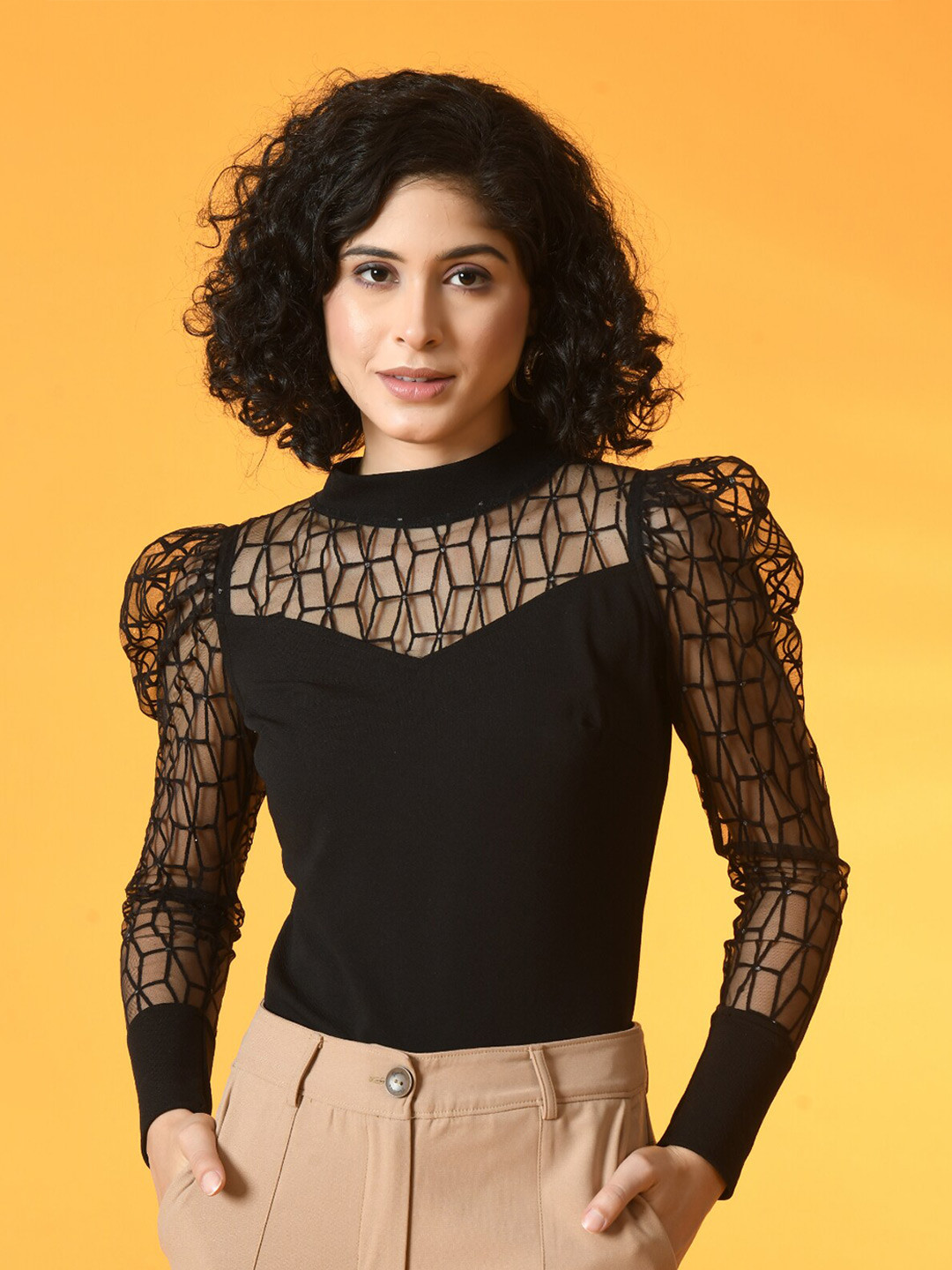 

IUGA Self Design Puff Sleeves Fitted Top, Black