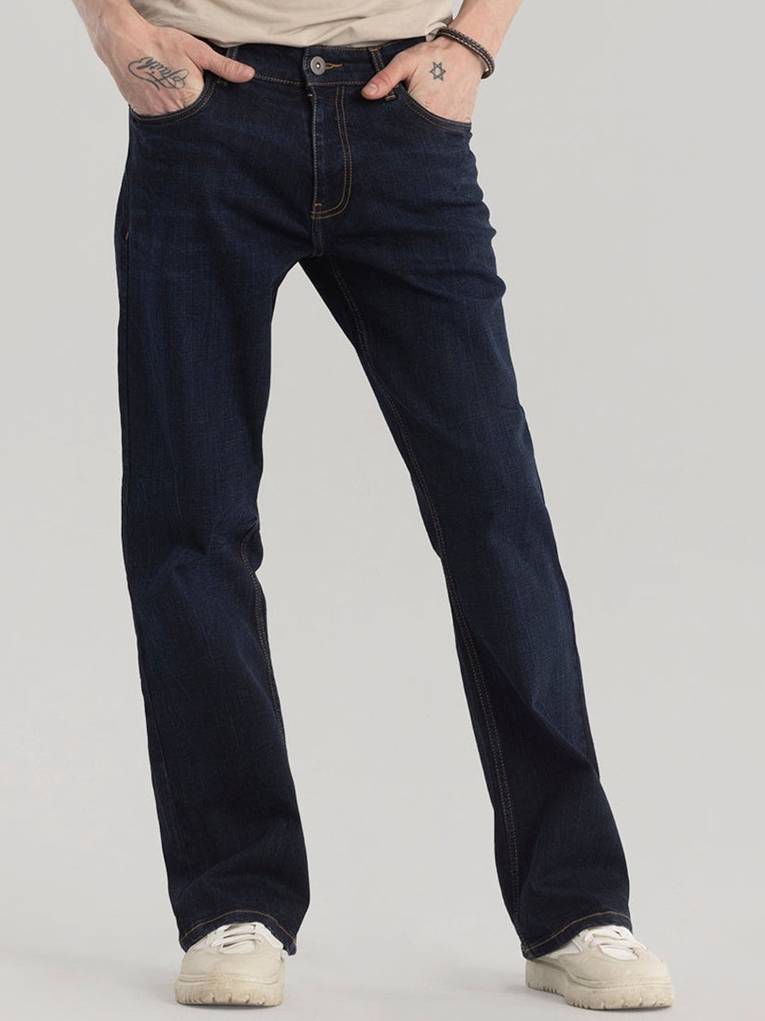 

Snitch Men Navy Blue Smart Bootcut Mid-Rise Clean Look Stretchable Jeans