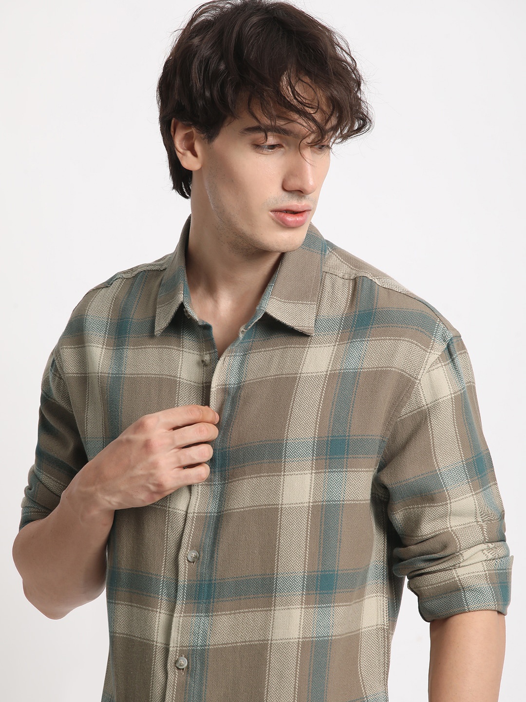 

THE BEAR HOUSE Relaxed Fit Spread Collar Cotton Shirt, Brown