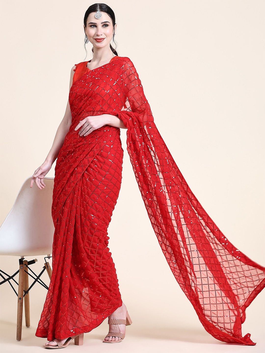 

CANIZZARO Embellished Sequinned Pure Georgette Saree, Red