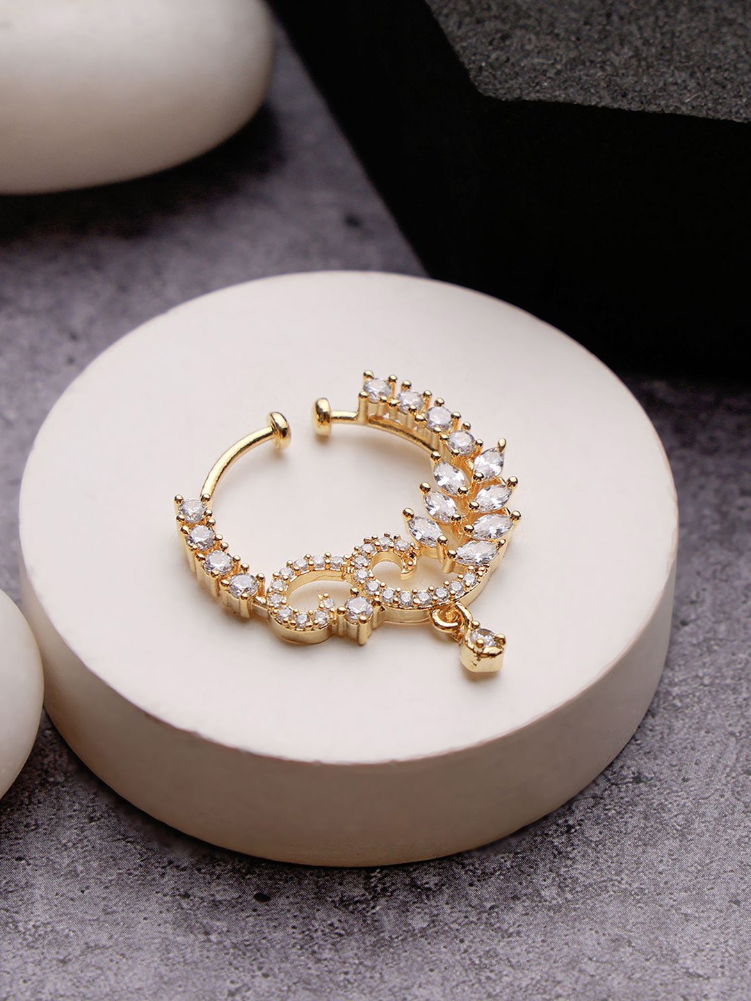 

Mali Fionna Gold-Plated Cubic Zirconia Septum Nosepin