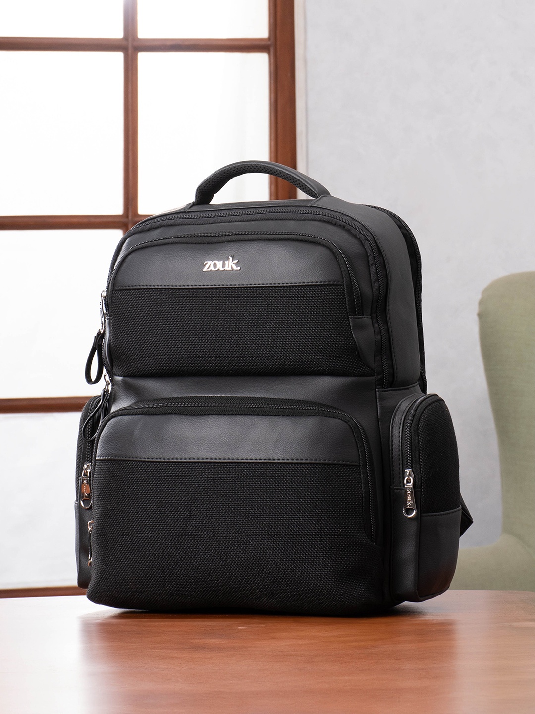 

ZOUK Jet Unisex Padded Vegan Leather Backpack-Up to 16 inch, Black