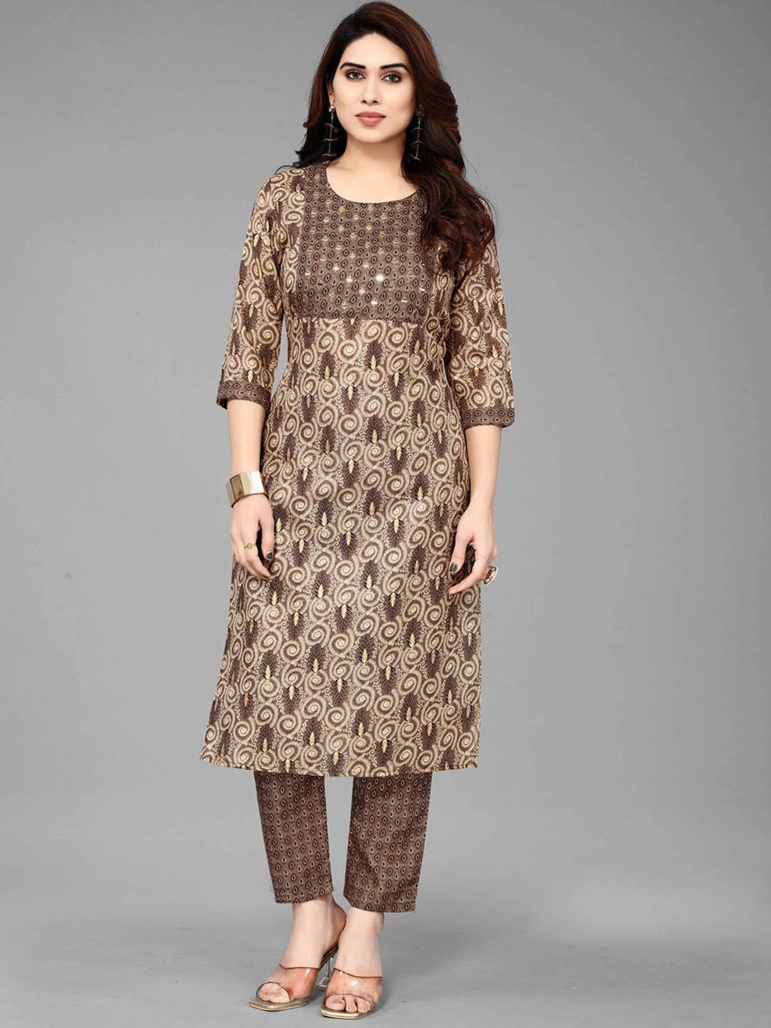 

Fashion FRICKS Ethnic Motifs Embroidered Regular Thread Work Kurta with Trouser, Brown