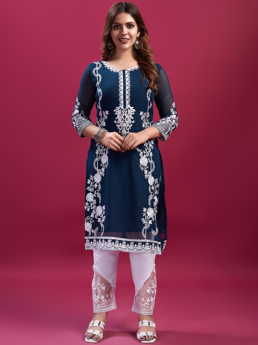 

Fashion FRICKS Ethnic Motifs Round Neck Three-Quarter Sleeves Kurti with Salwar, Navy blue