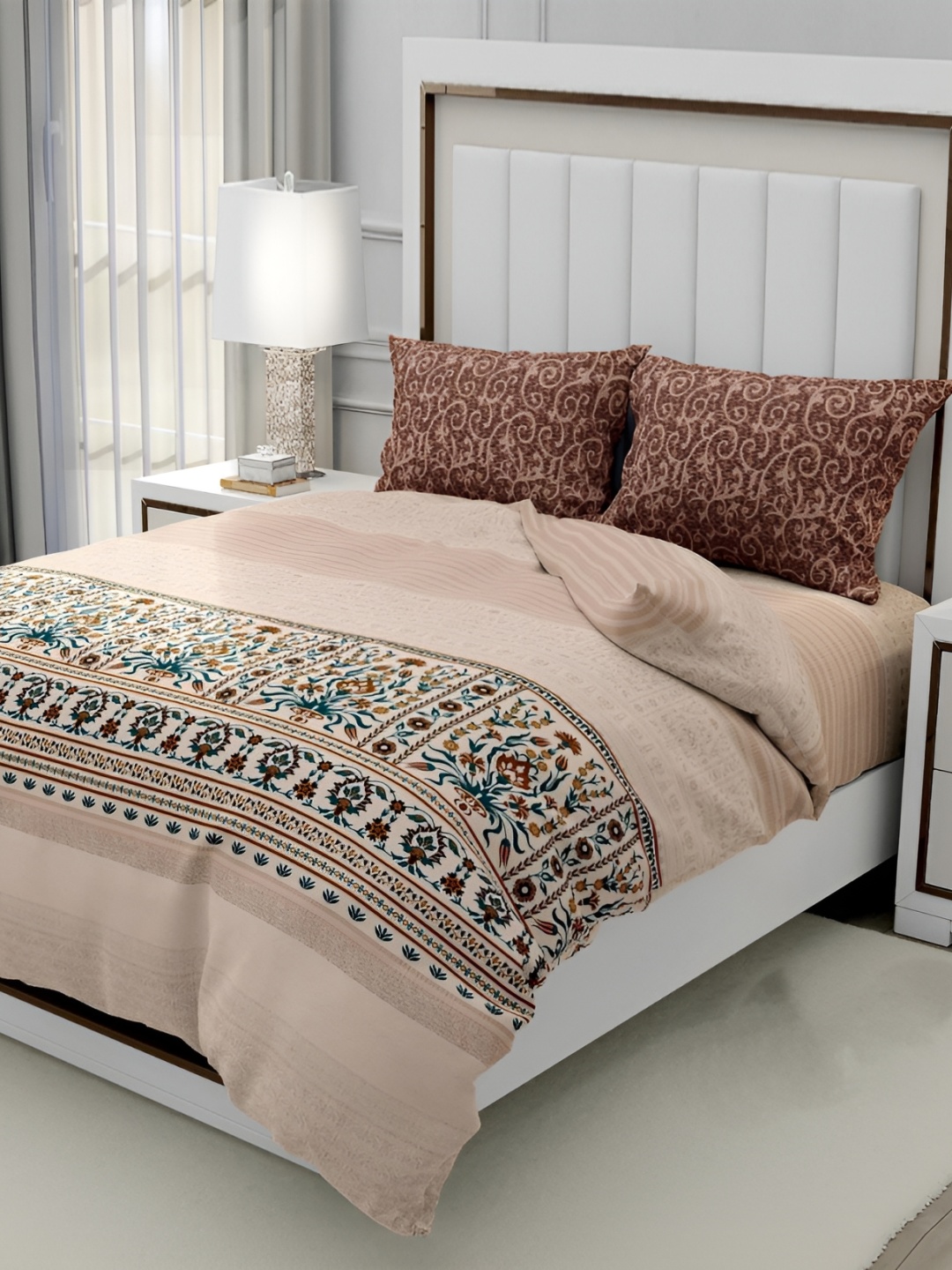 

Signature Peach-Coloured & Green Floral 160 TC King Bedsheet with 2 Pillow Covers