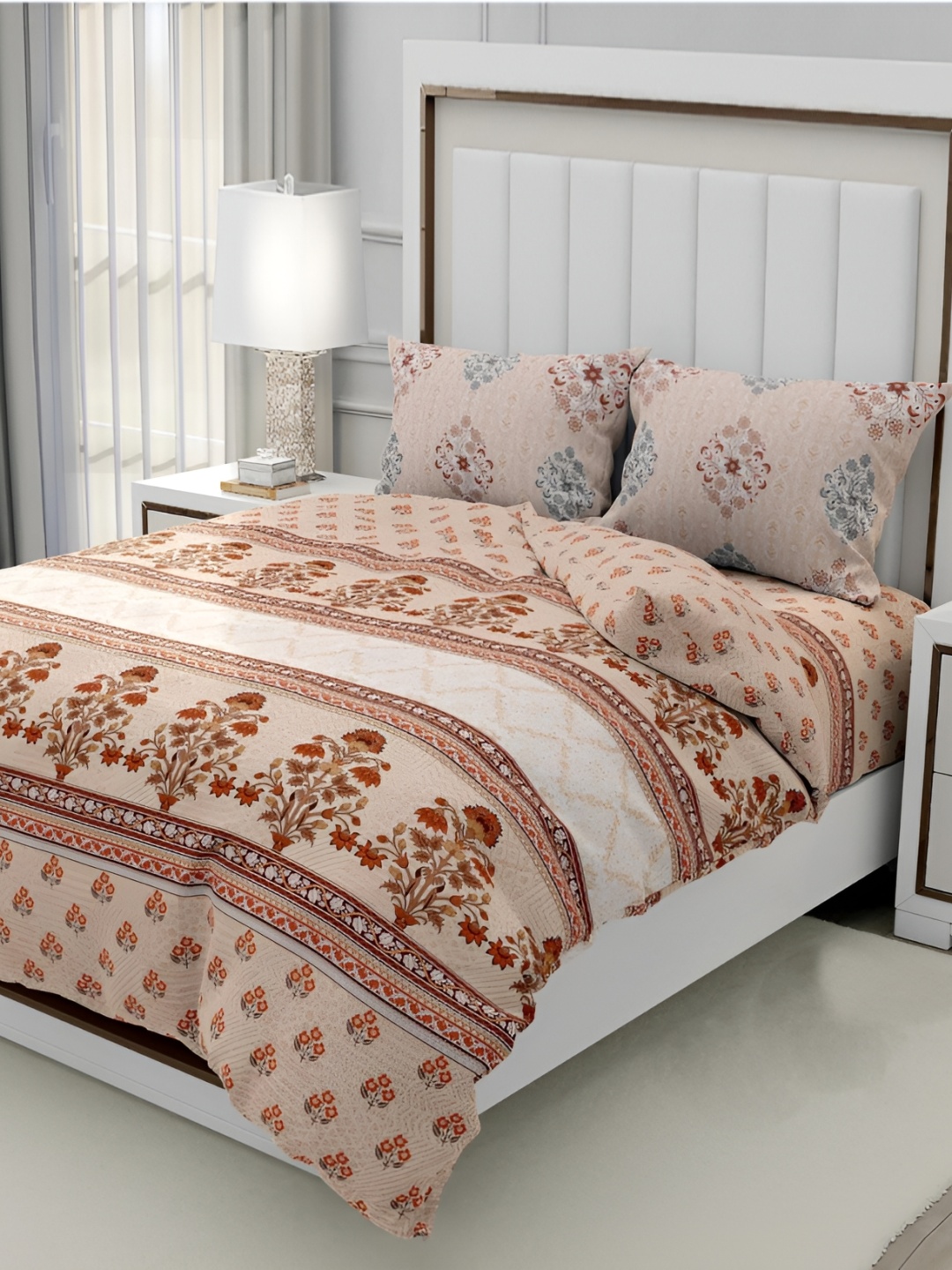

Signature Cream-Coloured & Brown Floral 160 TC King Bedsheet with 2 Pillow Covers