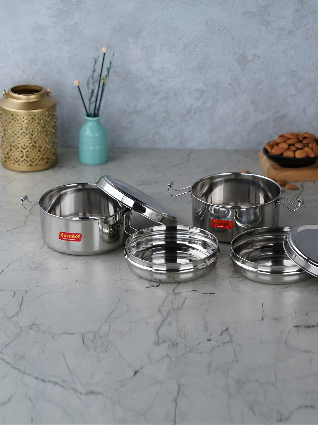 

Sumeet 2-Pcs Stainless Steel Lunch Box With Separator Plate & Locking Clip-500ml Each