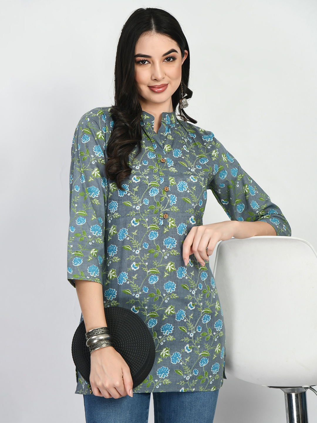 

AnjuShree Choice Mandarin Collar Floral Printed Tunic, Grey