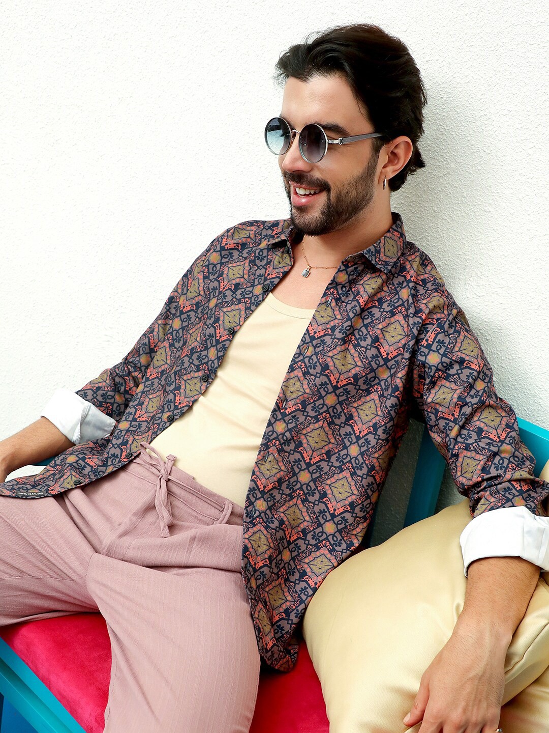 

Campus Sutra Classic Ethnic Motifs Printed Casual Shirt, Purple
