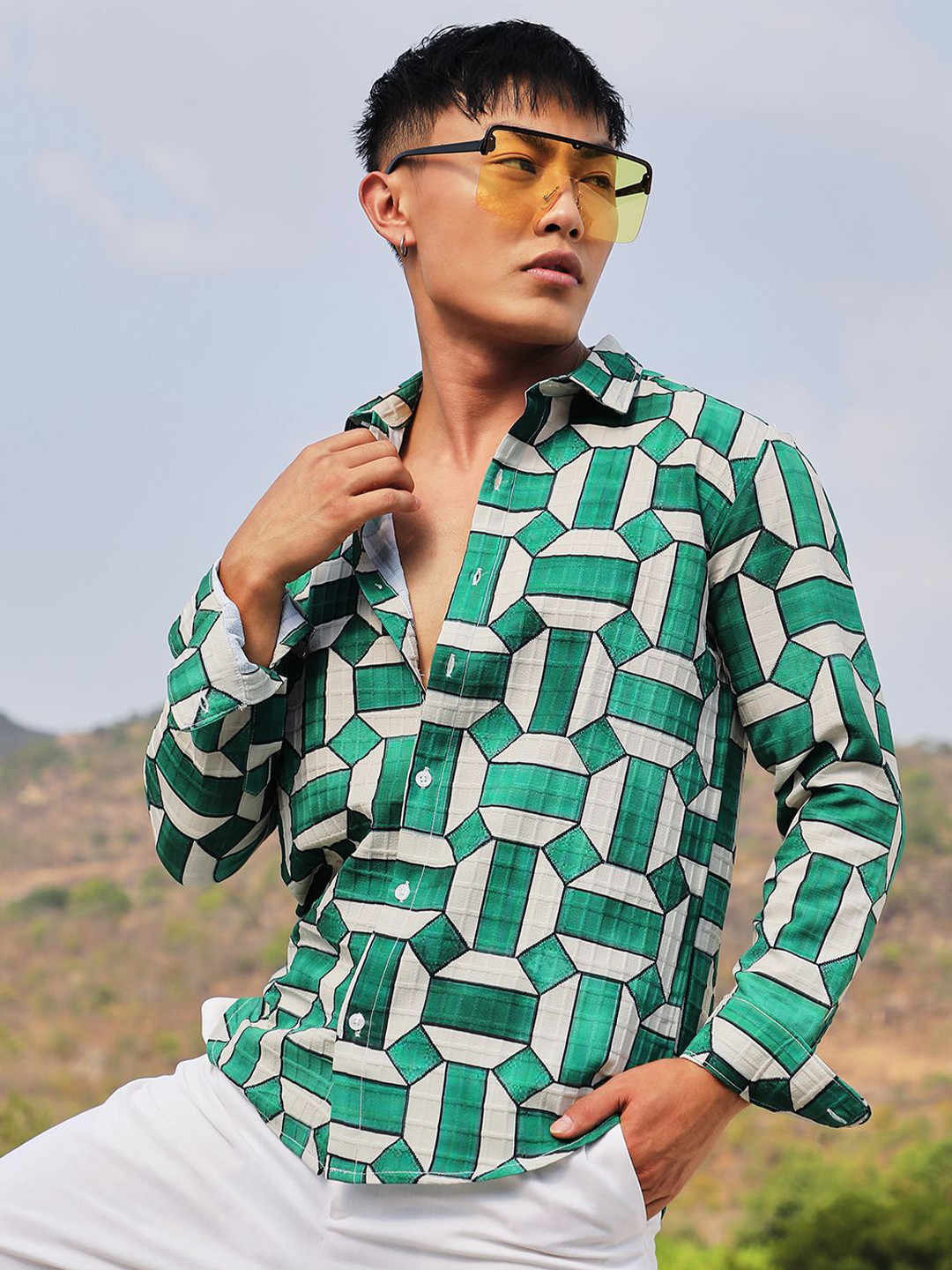 

Campus Sutra Classic Geometric Printed Casual Shirt, Green