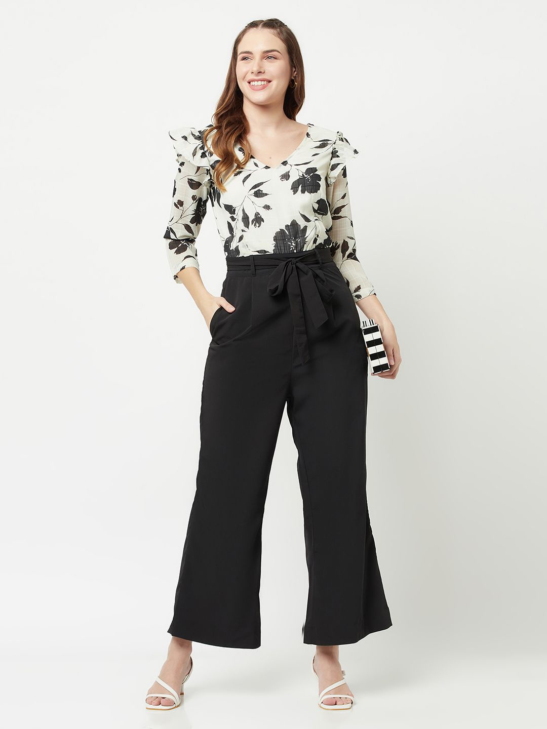 

SQew Floral Printed V-Neck Long Sleeves Waist Tie-Ups Basic Jumpsuit, Off white