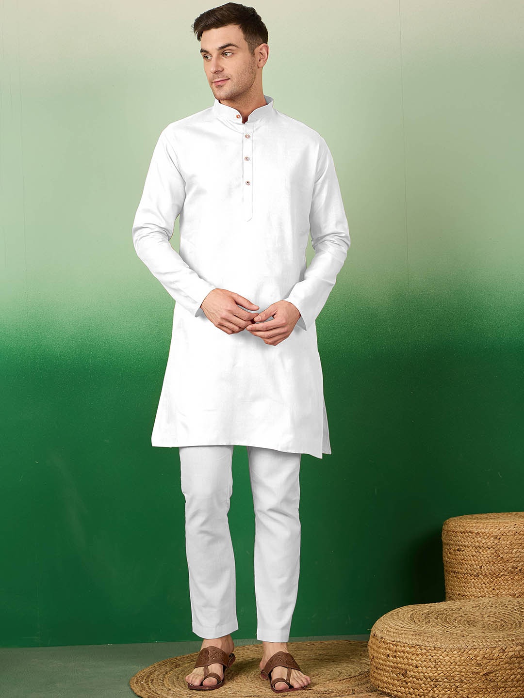 

Sangria Mandarin Collar Long Sleeves Straight Kurta, White