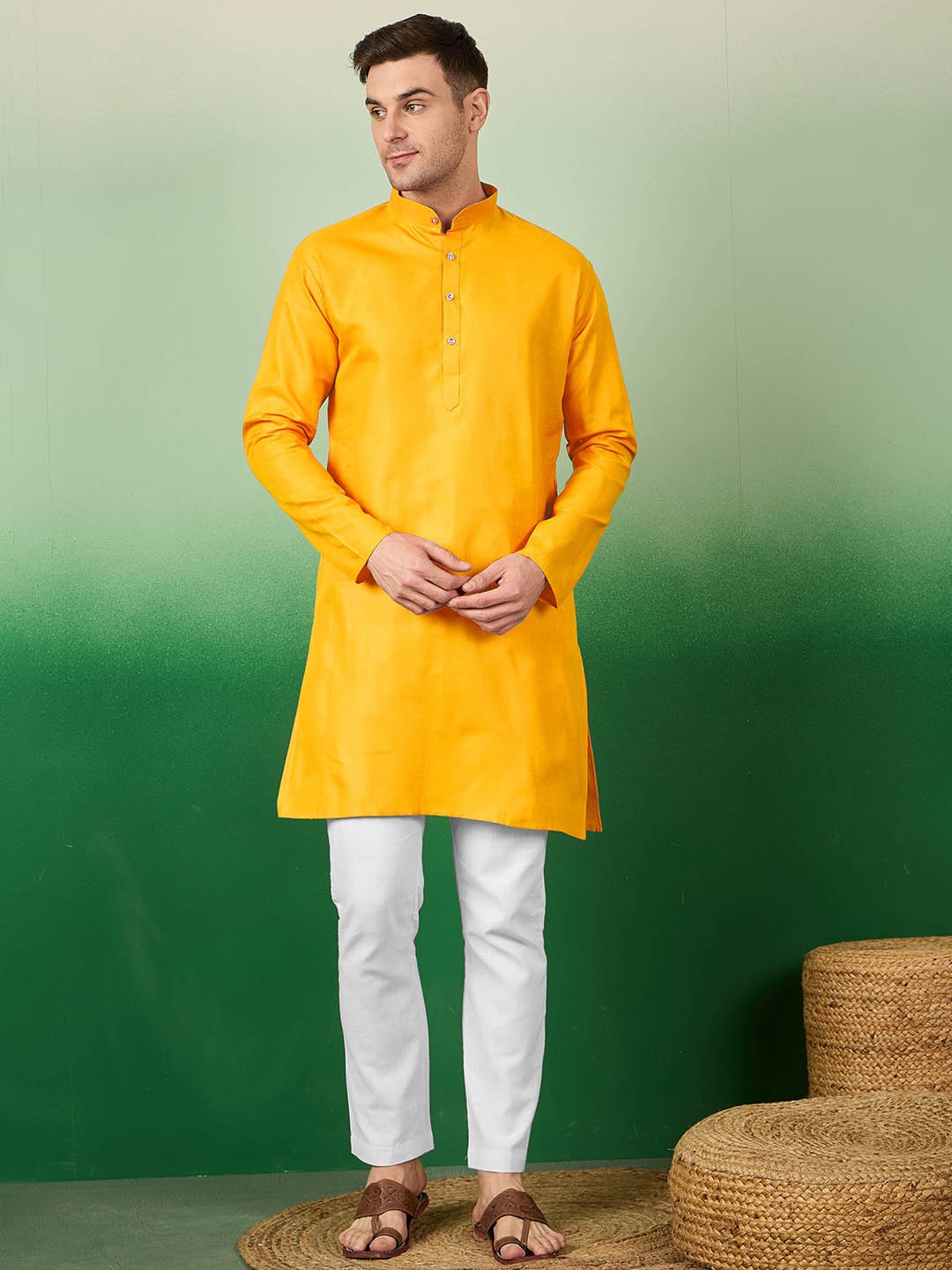 

Sangria Mandarin Collar Long Sleeves Straight Kurta, Yellow