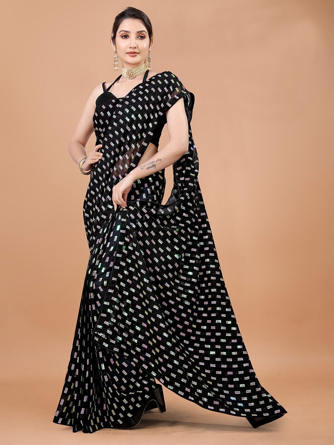 

DIVASTRI Embellished Sequinned Pure Georgette Saree, Black