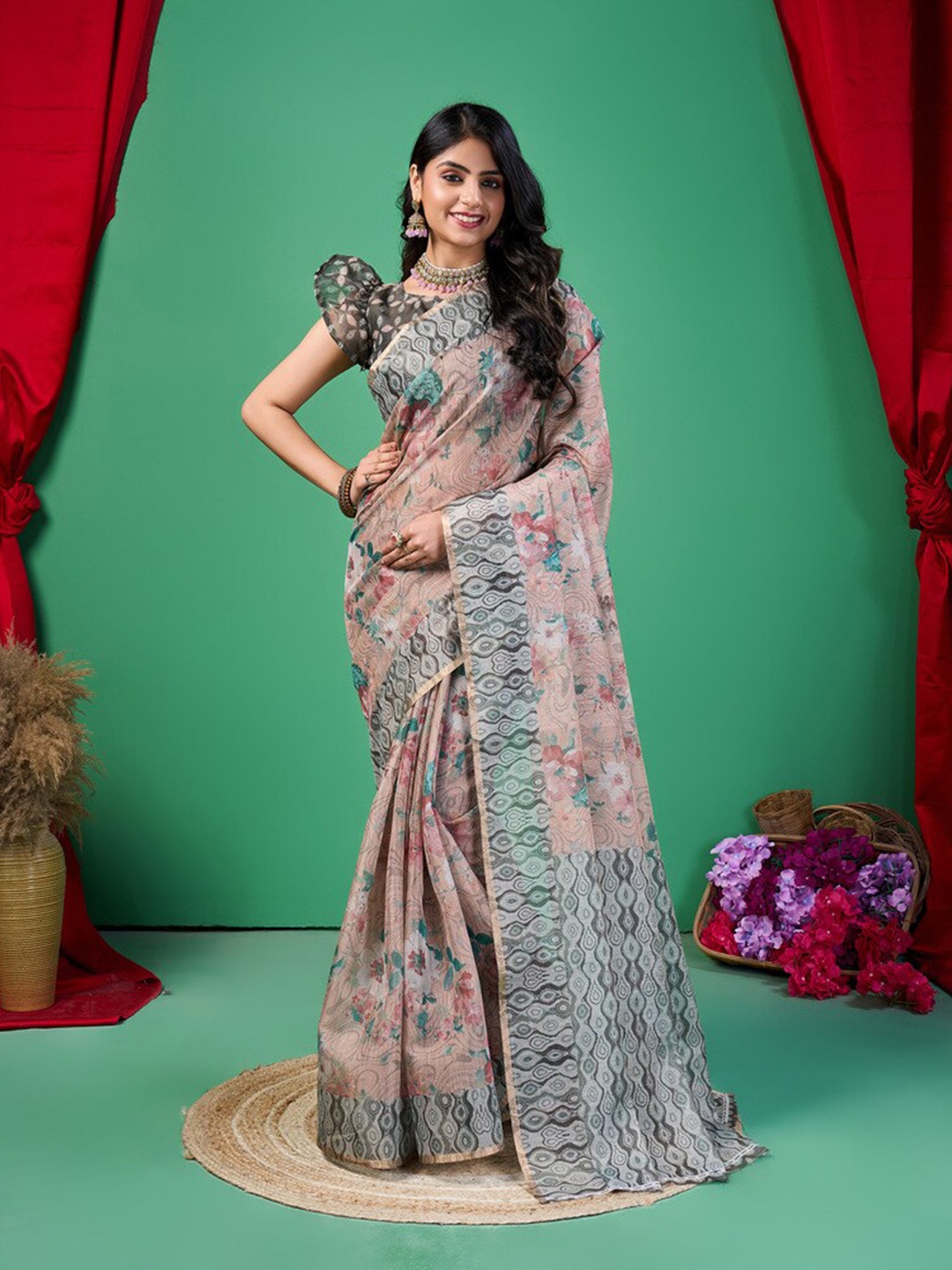 

Fashion FRICKS Floral Silk Cotton Saree, Beige