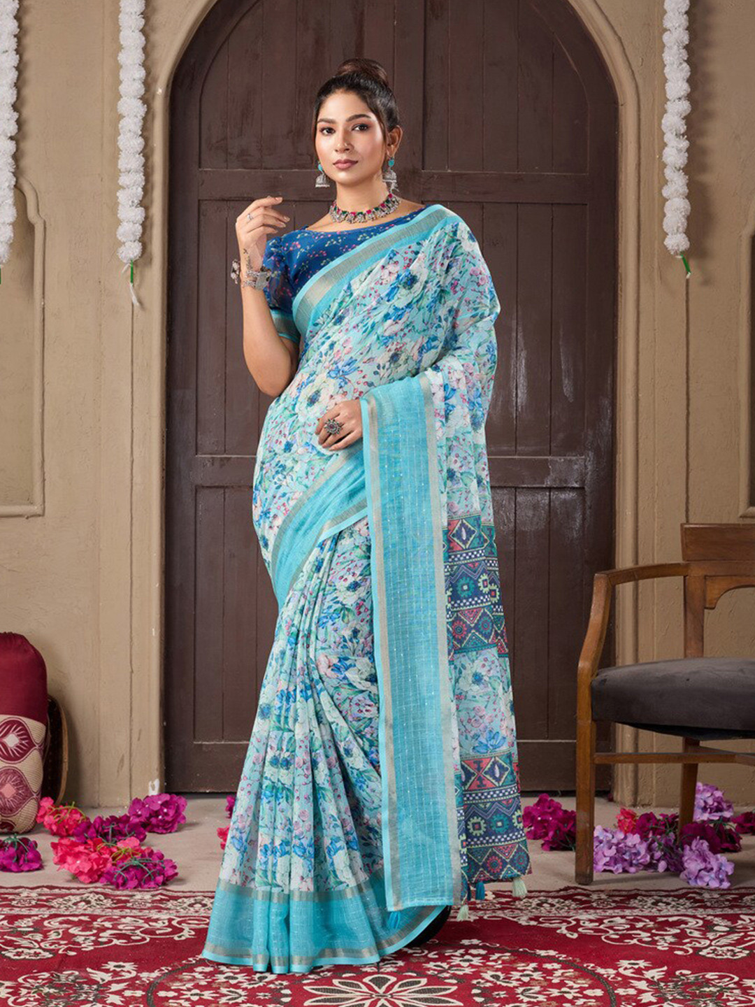 

Fashion FRICKS Floral Zari Silk Cotton Saree, Blue