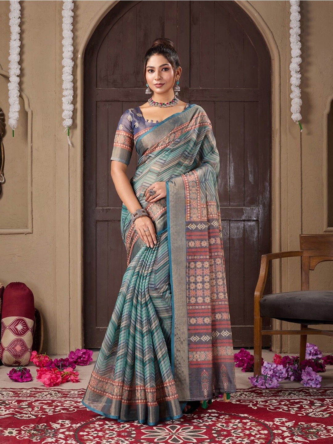 

Fashion FRICKS Zari Silk Cotton Saree, Blue