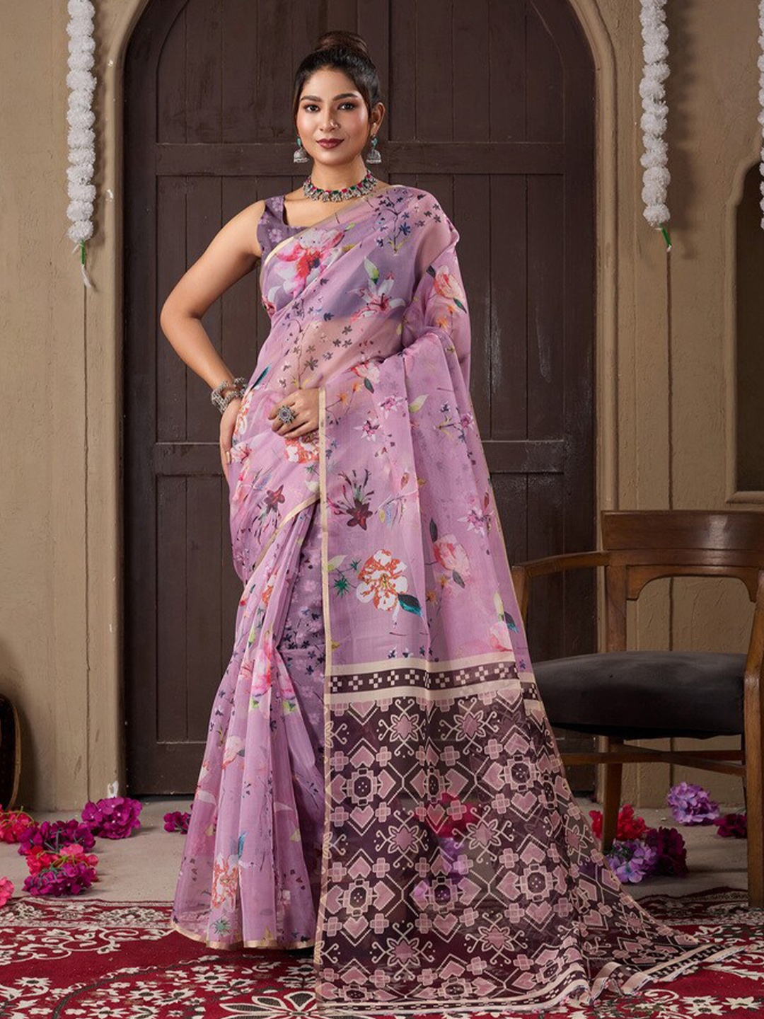 

Fashion FRICKS Floral Zari Organza Saree, Purple