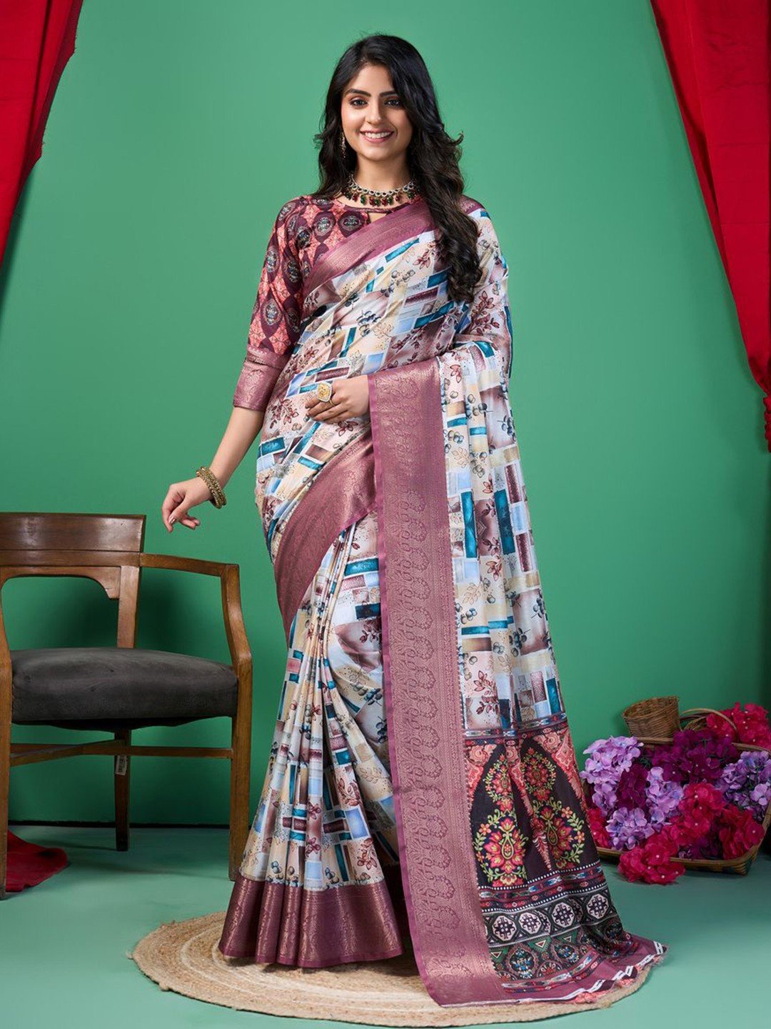 

Fashion FRICKS Floral Zari Silk Cotton Saree, White