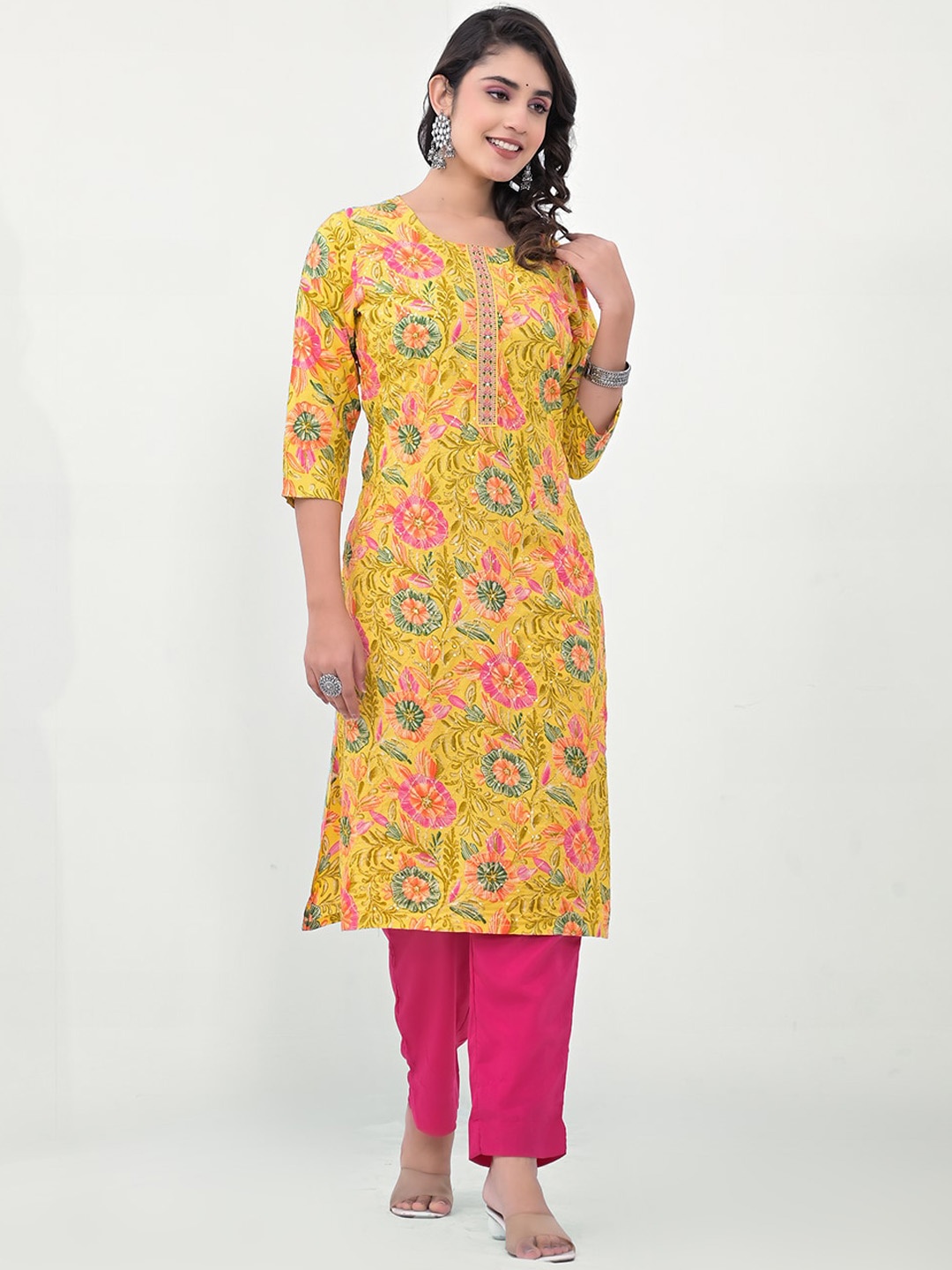 

Label Khoj Round Neck Floral Printed Straight Kurta with Trouser & Dupatta, Yellow