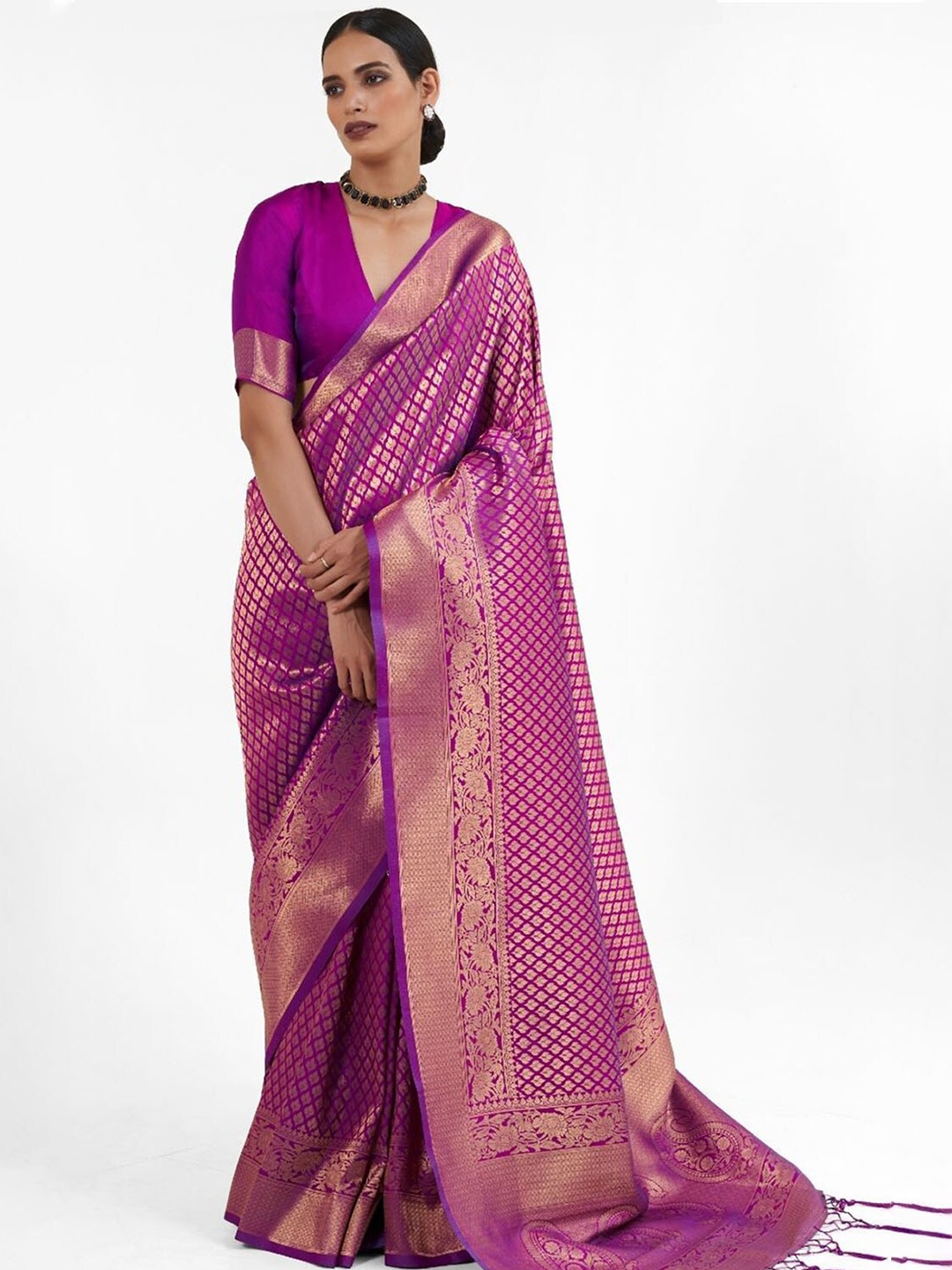 

DEVATITHI Woven Design Zari Silk Blend Kanjeevaram Saree, Purple