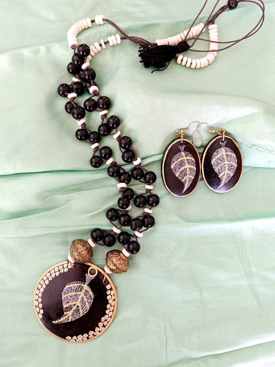 

VarEesha Beaded Jewellery Set, Black