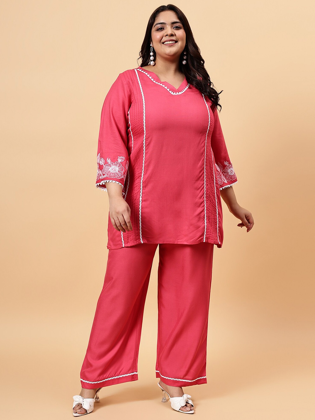 

Bani Women Solid Lace Tunic & Palazzos Co-Ords, Magenta