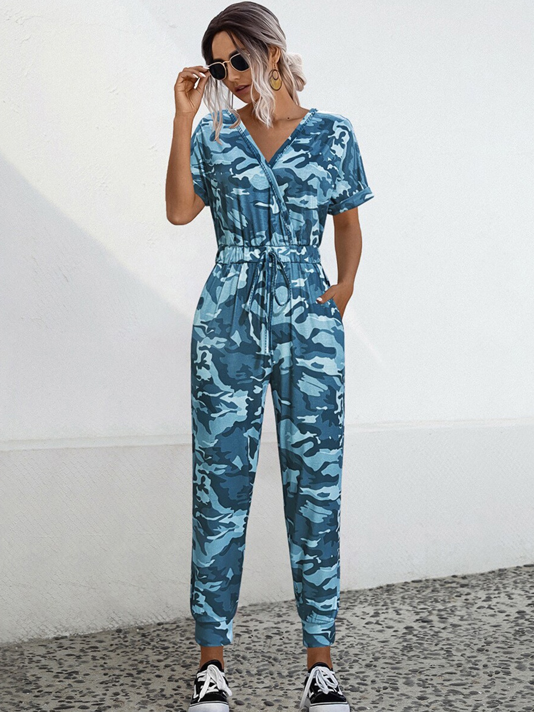 

StyleCast x Revolte Printed Basic Jumpsuit, Blue