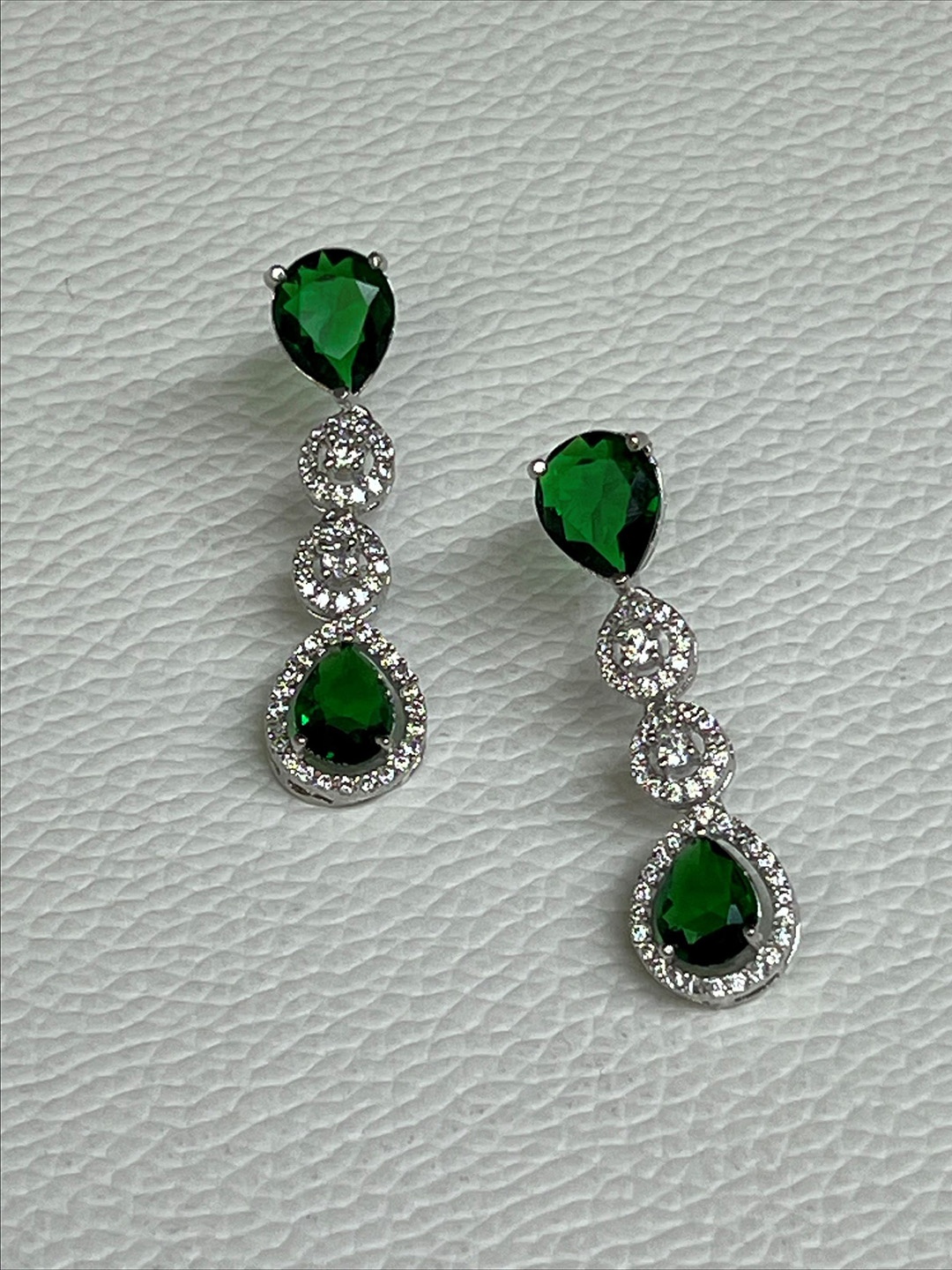 

Prettilicious Contemporary Drop Earrings, Green