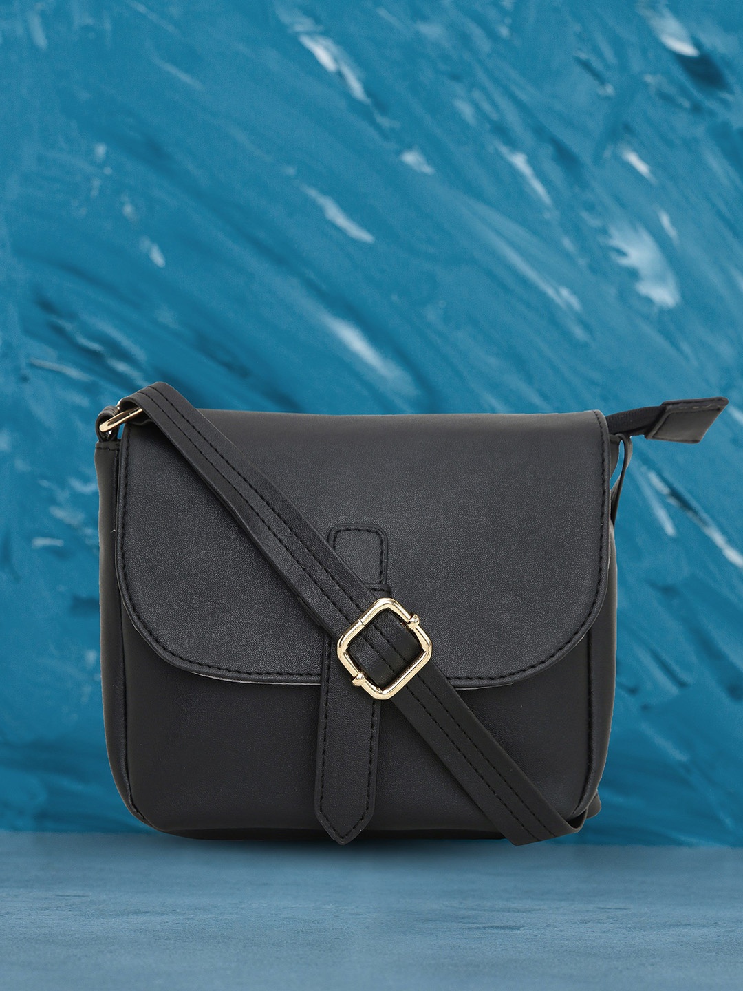 

Mast & Harbour Structured Sling Bag, Black