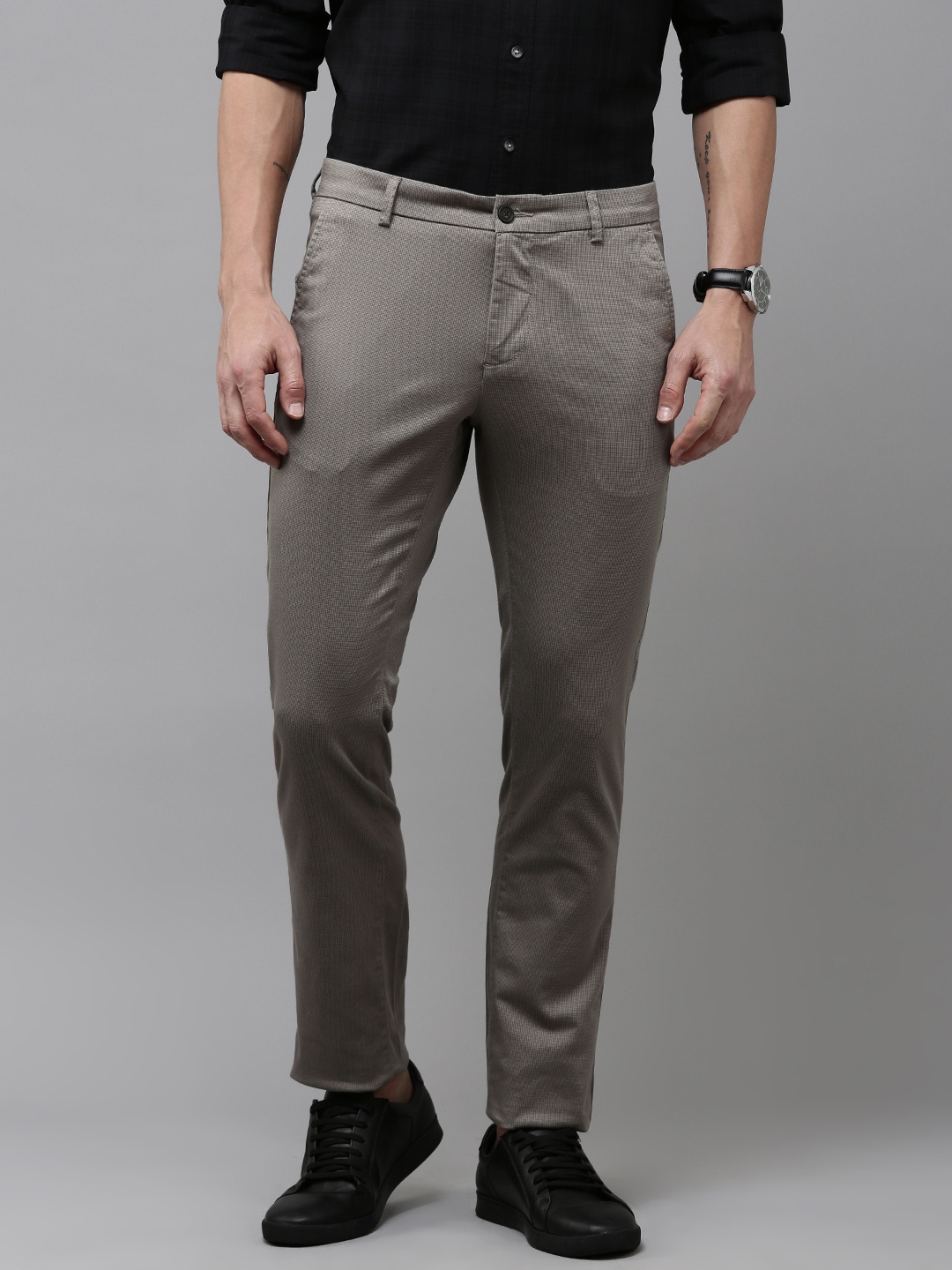 

Arrow Men Textured Slim Fit Trousers, Grey