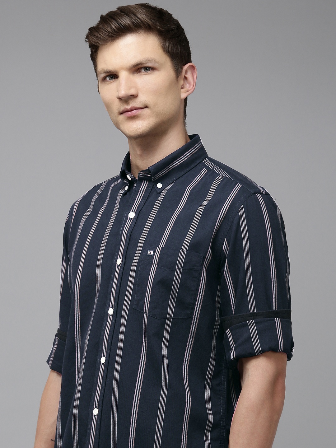 

Arrow Manhattan Slim Fit Opaque Striped Pure Cotton Casual Shirt, Navy blue