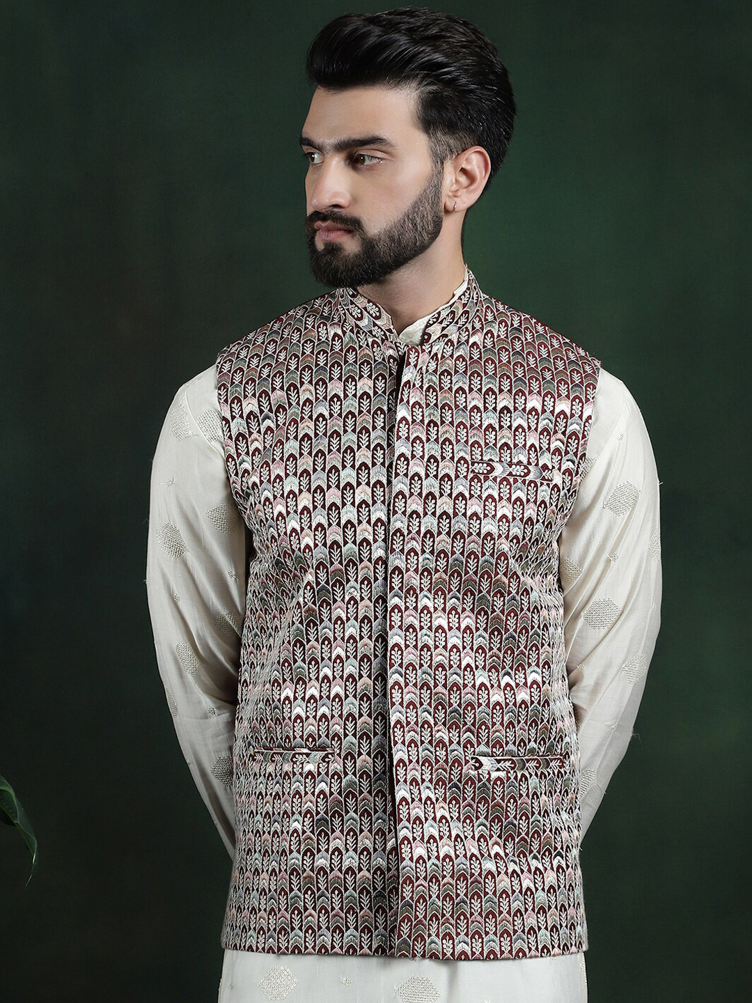 

SOJANYA Men Geometric Woven Nehru Jacket, Maroon