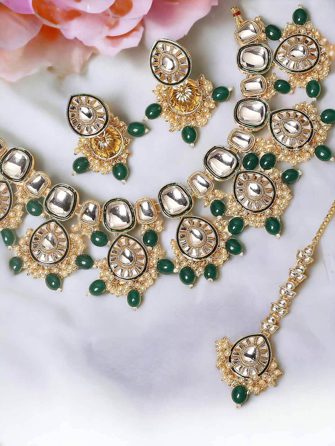 

OOMPH Gold-Plated Kundan-Studded & Beaded Jewellery Set