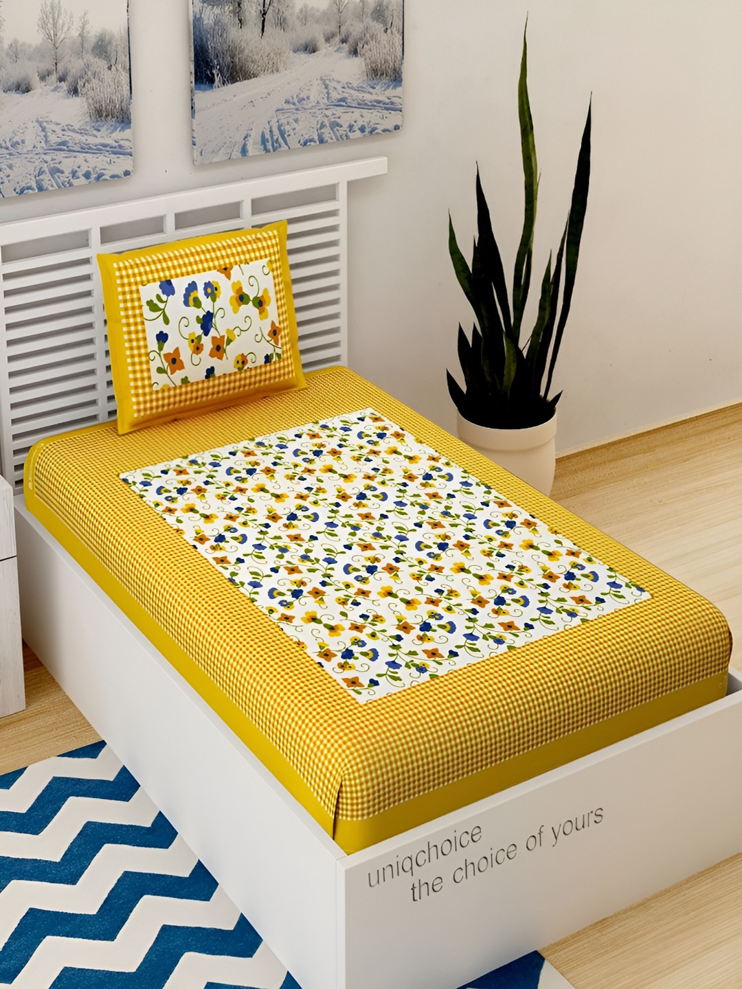 

Aura Yellow & White Floral Cotton 120 TC Single Bedsheet with 2 Pillow Covers