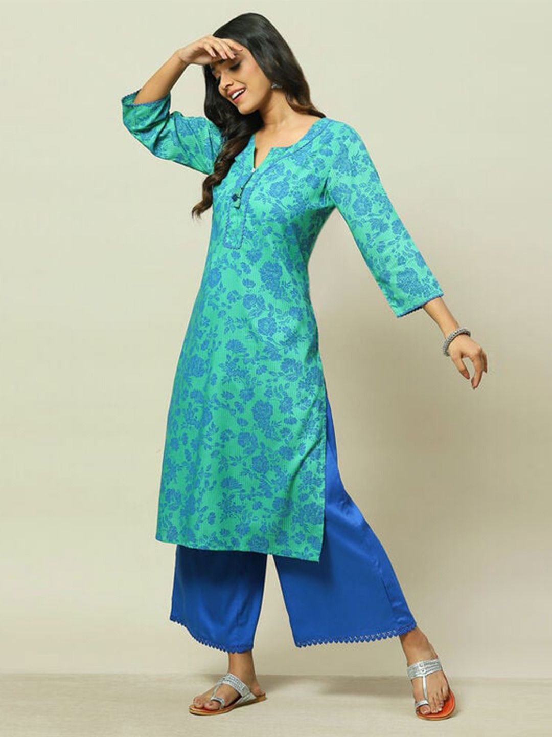 

Rangriti Women Solid Flared Ethnic Palazzos, Navy blue