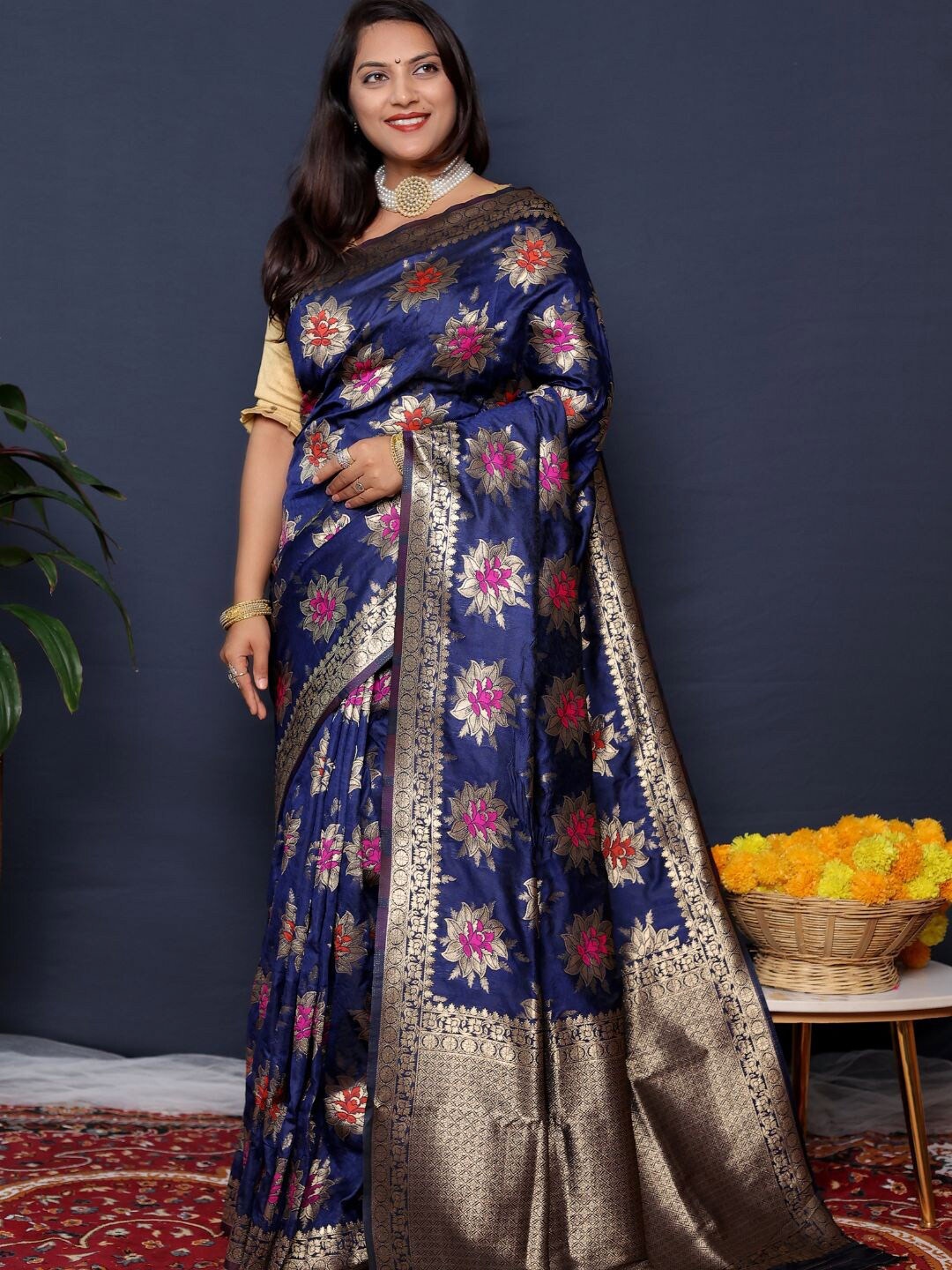 

SGF11 Woven Design Zari Art Silk Heavy Work Kanjeevaram Saree, Navy blue